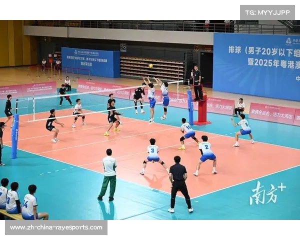 国内男排教练员现场观摩总决赛汲取世界强队先进战术理念 国内男排教练员现场观摩总决赛汲取世界强队先进战术理念